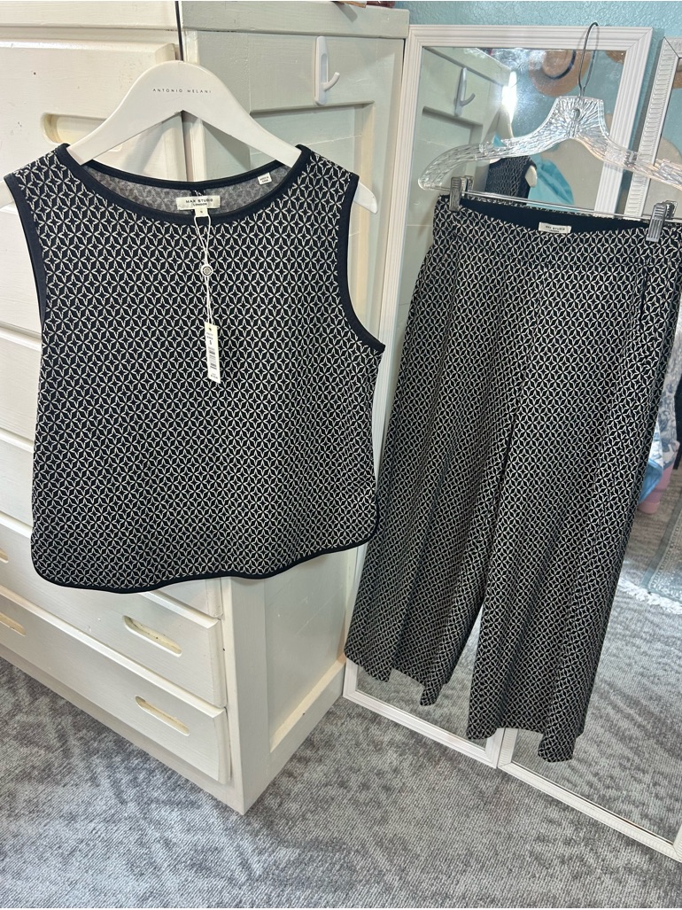 Max Studio Black And White Geometric Star Knit Tank And Wide-Leg Pants Set